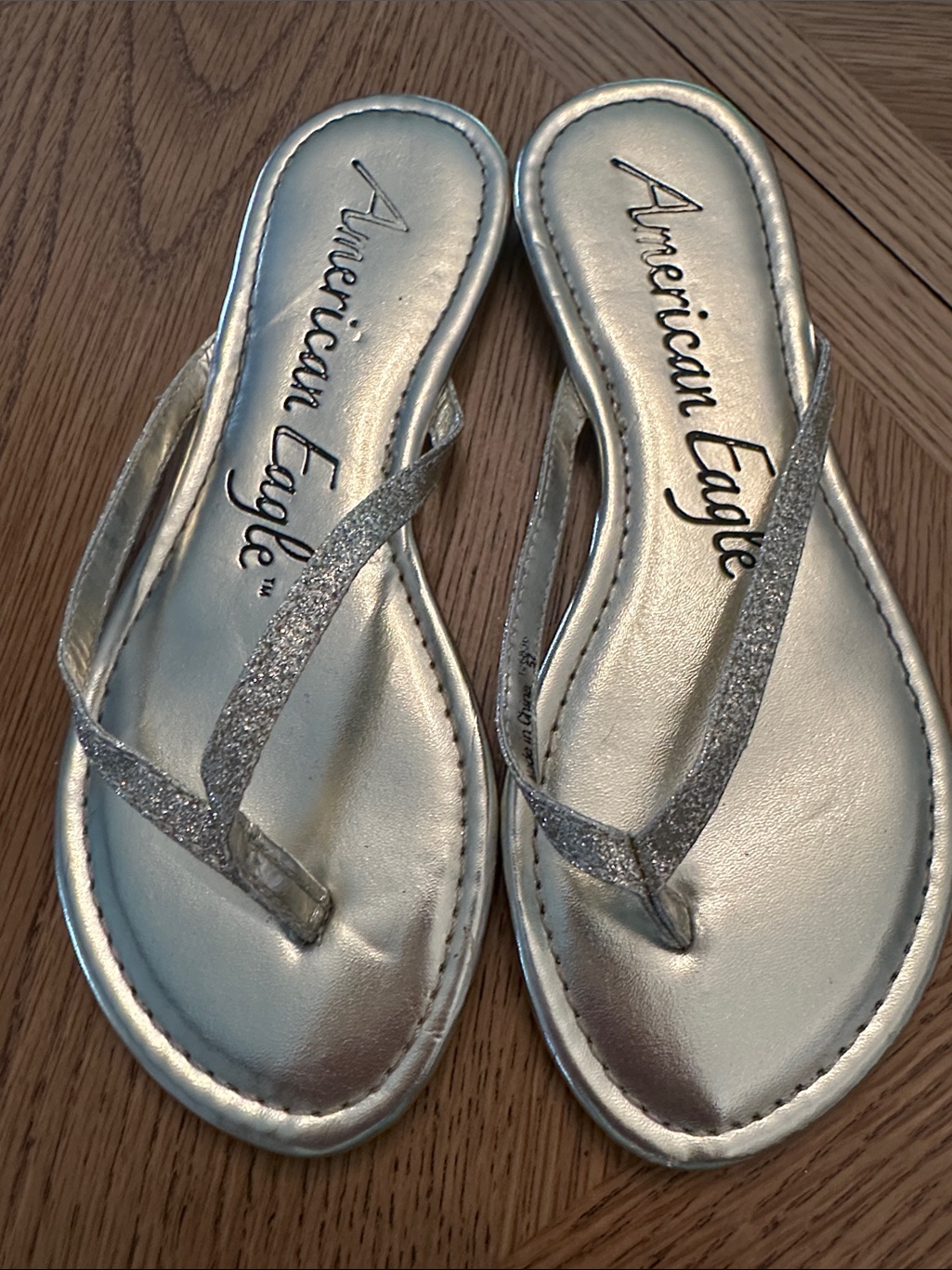 American Eagle Outfitters Silver Glitter Thong Sandals